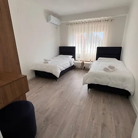 شقة Joneal شكودر